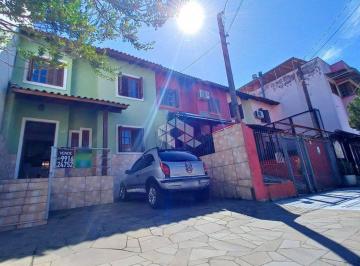 Casa · 99m² · 3 Quartos · 1 Vaga · Casa de 3 dormitórios, apenas uma quadra da Av. Edgar Pires de Castro