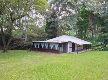Casa · 81m² · 1 Quarto · 3 Vagas · Auxiliadora Predial aluga casa em São João do Rio Vermelho, Florianópolis.