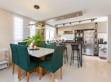 Casa · 133m² · 3 Quartos · 2 Vagas · Casa em Condominio, com entrada independende para venda no Abranches com aquecimento por placa sol