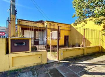 Casa · 160m² · 2 Quartos · Terreno de esquina com 2 casas