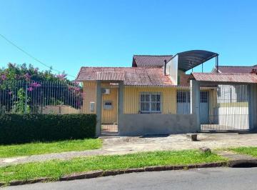 Casa · 80m² · 3 Quartos · Casa em ótima localização