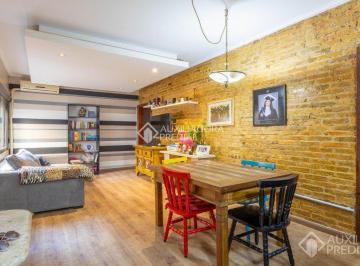 Apartamento · 85m² · 2 Quartos · 1 Vaga · Excelente apartamento bem localizado no bairro Rio Branco