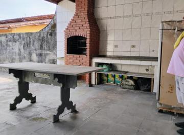 Casa · 167m² · 3 Quartos · Casa isolada com edícula ideal para investimento