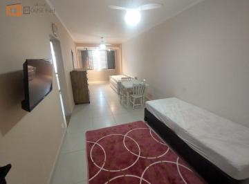 Apartamento · 30m² · 1 Quarto · 1 Vaga · Kitnet  em Vila Guilhermina - Praia Grande, SP