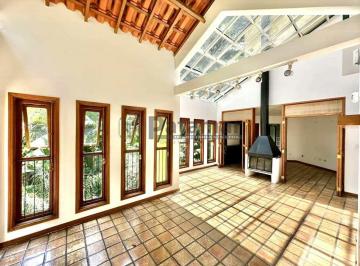 Casa · 486m² · 3 Quartos · 5 Vagas · Cond. Jardim Iolanda - 3Q/1sts Uma chácara c/ amplo bosque tropical, espaço gourmet, salão multiuso