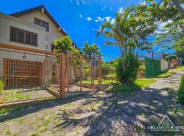 Casa · 279m² · 5 Quartos · 3 Vagas · 5 Quartos com 280m² Privativos no Cristal