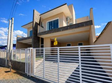 Casa · 153m² · 3 Quartos · 2 Vagas · Casa com 3 quartos semi-mobiliada em Rio dos Cedros-SC