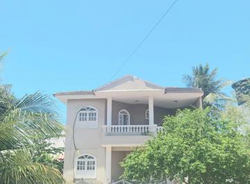 Apartamento · 450m² · 4 Quartos · 5 Vagas · Casa em Ipitanga 4/4