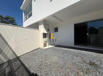 Casa · 68m² · 2 Quartos · 1 Vaga · Sobrado 2 suítes novo à venda na praia de Zimbros, Bombinhas-SC.