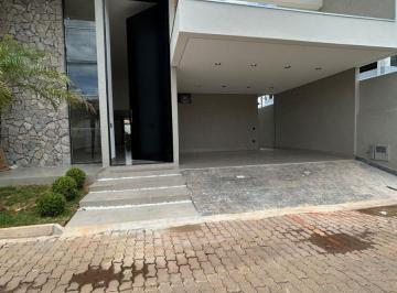 Casa de 3 quartos, Brasília · Residência de Alto Padrão em Condomínio Fechado – Arniqueiras