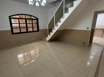 Casa · 269m² · 3 Quartos · 4 Vagas · Sobrado com 03 dormitórios à venda, 269m² por R$780.000,00 na Vila Emílio - Mauá /SP