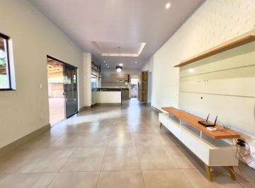 Casa de 2 quartos, Brasília · Casa com 2 suítes no Jardim Botânico