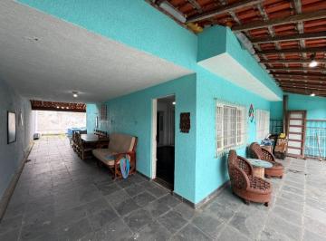 Casa de 2 quartos, Itanhaém · Casa para Venda, Itanhaém / SP. Possui 03 dormitórios, Área gourmet, churrasqueira.