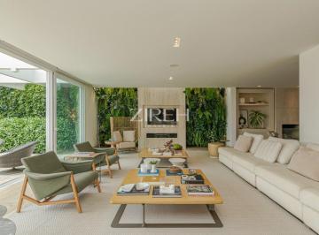 Casa · 422m² · 4 Quartos · CASA À VENDA MOBILIADA COM 4 SUÍTES E PISCINA EM SANTA FELICIDADE