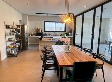 imagem · Casa à venda em Santana de Parnaíba, Tamboré, com 5 suítes, com 464 m², Residenc