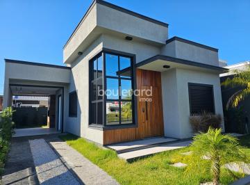 Casa · 90m² · 3 Quartos · 2 Vagas · Casa de 3 Dormitórios | 1 Suíte | Bela Vista