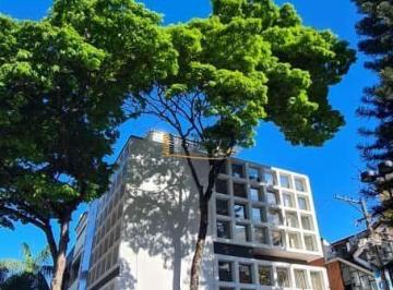 Comercial · 350m² · 11 Quartos · Prédio comercial locação melhor localização Centro Comercial Alphaville 350m²