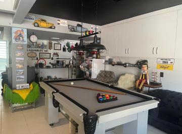 Casa · 331m² · 3 Quartos · 5 Vagas · Casa com 3 quartos/dormitórios no bairro Bom Abrigo, em Florianópolis- SC