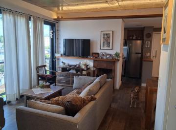 Sala de estar · Apartamento à venda com 02 dormitórios, sendo 01 suite na rua Doutor Eduardo Chartier no bairro Higi