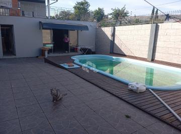 Casa · 238m² · 4 Quartos · 2 Vagas · Casa com 238m² e 4 quartos à venda no Nonoai