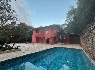 e9707af504d2c261adeb1d304587c68daf3ef7f0 · charmosa casa com amplo quintal