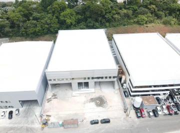 Comercial , Arujá · Comercial de 1750 m² en alquiler en Arujá
