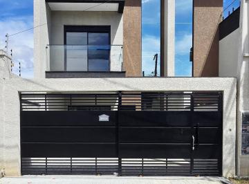 Casa · 236m² · 3 Quartos · 4 Vagas · R$ 1.350.000,00