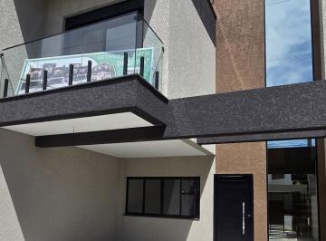 Casa · 207m² · 3 Quartos · 4 Vagas · R$ 1.250.000,00