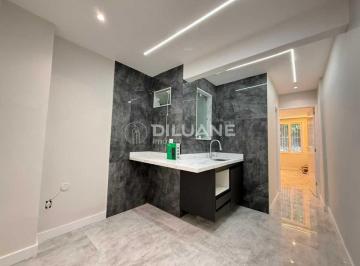 Apartamento · 30m² · 1 Quarto · Apartamento :  / Residencial / Humaitá