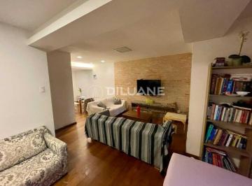 Casa · 236m² · 3 Quartos · 2 Vagas · Apartamento :  / Residencial / Humaitá