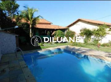 Casa · 201m² · 4 Quartos · 7 Vagas · INCRÍVEL CASA DE 4 QUARTOS COM PISCINA E CHURRASQUEIRA PRÓXIMO A PRAIA DE ITAIPU
