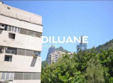 Apartamento · 100m² · 2 Quartos · 1 Vaga · Amplo apartamento com 2 quartos e 2 banheiros no total.