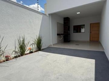 Casa · 80m² · 3 Quartos · 2 Vagas · Casa 03 Quartos, sendo 1 suite no bairro Campos Elísios Anápolis -GO