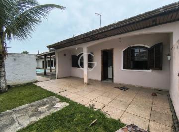 Casa · 642m² · 2 Quartos · 2 Vagas · 02 CASAS COM PISCINA E TERRENO GRANDE COM POTENCIAL PARA COMÉRCIO