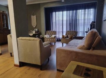Casa de 3 quartos, Curitiba · Casa com 3 quartos suíte, quintal 5 vags e edícula à venda em Curitiba