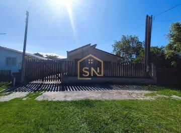 Casa · 92m² · 2 Quartos · 4 Vagas · 394C - Casa à venda com amplo espaço de quintal no Balneário Santa Terezinha