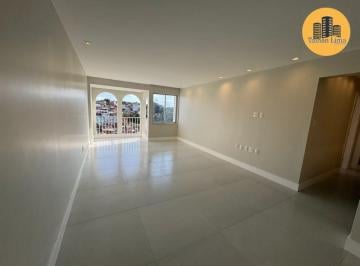 Apartamento · 110m² · 3 Quartos · 2 Vagas · Apartamento na Ondina, bem localizado, frente para a garibalde, com 3 dormitorios