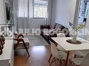 Apartamento · 59m² · 2 Quartos · Apartamento - Méier - Próximo a Pedro de Carvalho: Sala ampla, 2 Quartos, Banhei