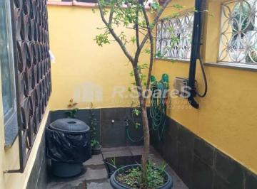 Casa · 82m² · 2 Quartos · 1 Vaga · Casa tipo apartamento  de rua :  / Residencial / Realengo