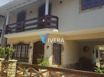 Casa · 248m² · 5 Quartos · 2 Vagas · Casa com 5 dormitórios à venda, 248 m² por R$ 820.000,00 - Alto - Teresópolis/RJ