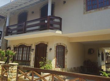 Casa · 248m² · 5 Quartos · 2 Vagas · Casa com 5 dormitórios à venda, 248 m² por R$ 820.000,00 - Alto - Teresópolis/RJ