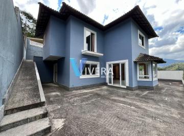 Casa · 170m² · 3 Quartos · 4 Vagas · Casa de alto padrão no bairro Prata, Teresópolis-RJ