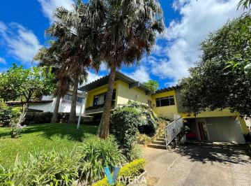 Casa · 170m² · 4 Quartos · 2 Vagas · Casa com 4 dormitórios à venda, 170 m² por R$ 1.150.000,00 - Taumaturgo - Teresópolis/RJ