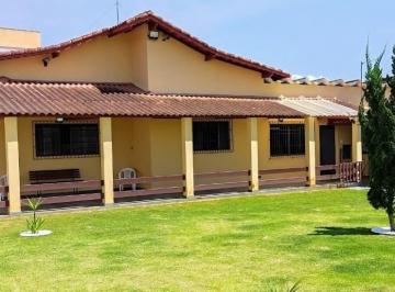 Foto 01 · Chácara à Venda em Igaratá-SP, Bairro Água Branca: 4 Quartos, Suíte, 2 Salas, 3 Banheiros, 12 Vagas