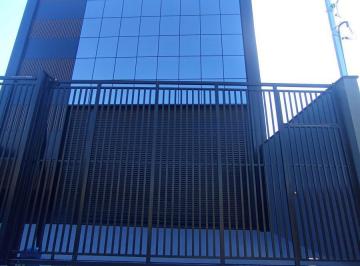 Comercial · 670m² · 4 Vagas · Prédio comercial 670, 8 metros direito, mezanino, estacionamento.