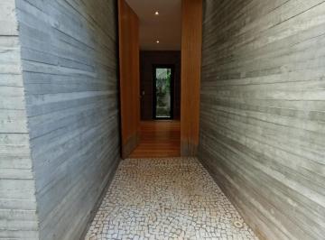 Casa · 120m² · 2 Quartos · 4 Vagas · Casa 2 dormitórios ótima localização