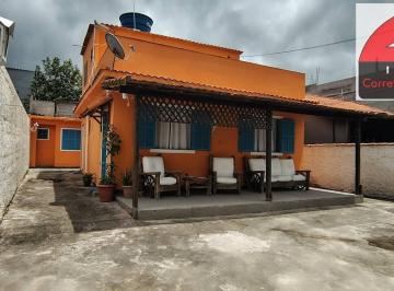 Casa · 220m² · 5 Quartos · 6 Vagas · Linda e Aconchegante casa de Praia com 5 quartos em Unamar