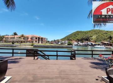 Casa · 94m² · 3 Quartos · 2 Vagas · Triplex em Condomínio Fechado em Cabo Frio com acesso ao canal