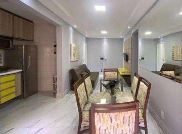 IMPORT49 · Apartamento modernizado, perto da praia, com 2 quartos