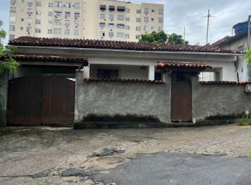 Casa de 2 quartos, São Gonçalo · Excelente casa, 2 qts, sala, coz, ban. vaga p/mais de 5 carros